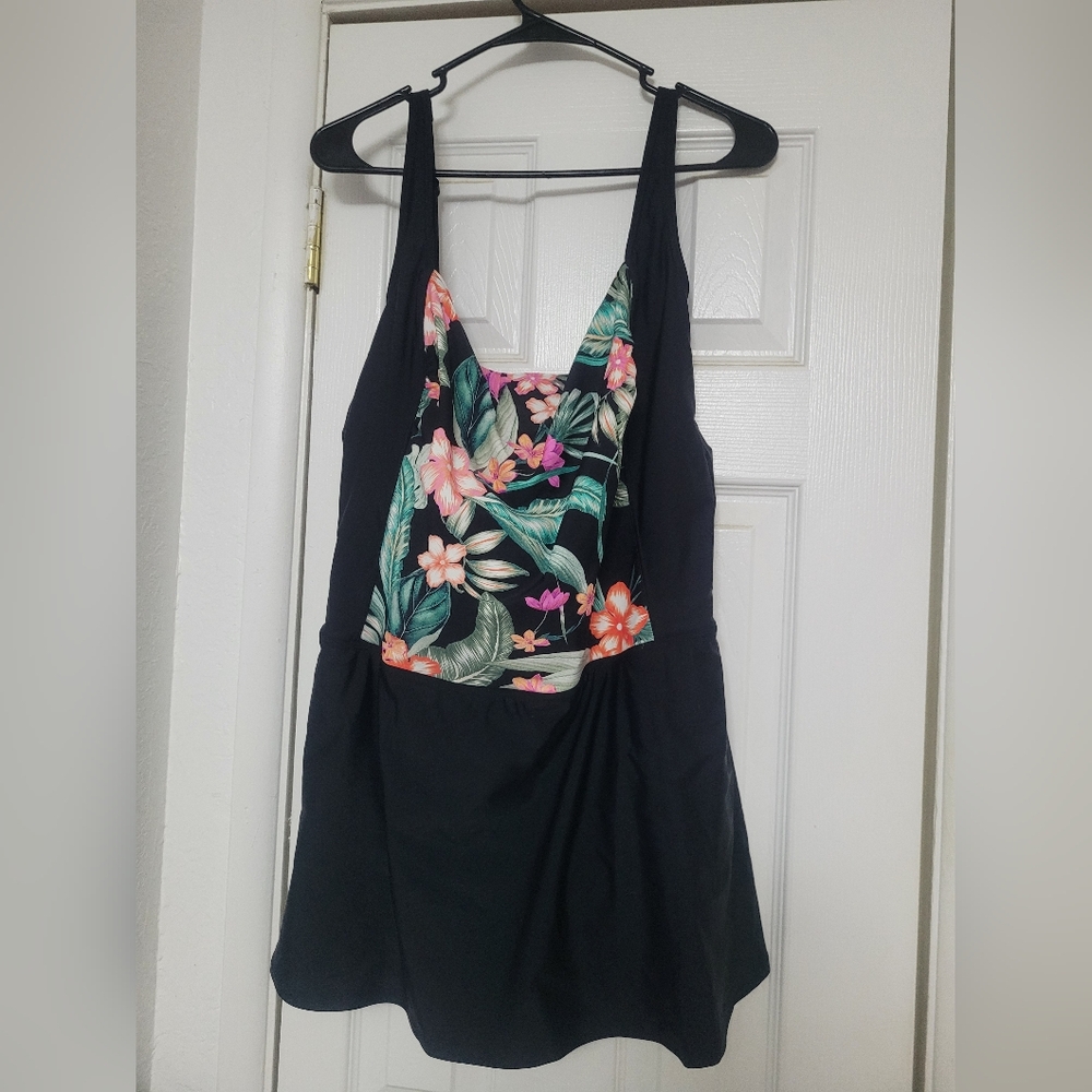 NWT Gabar swim suit 22w black